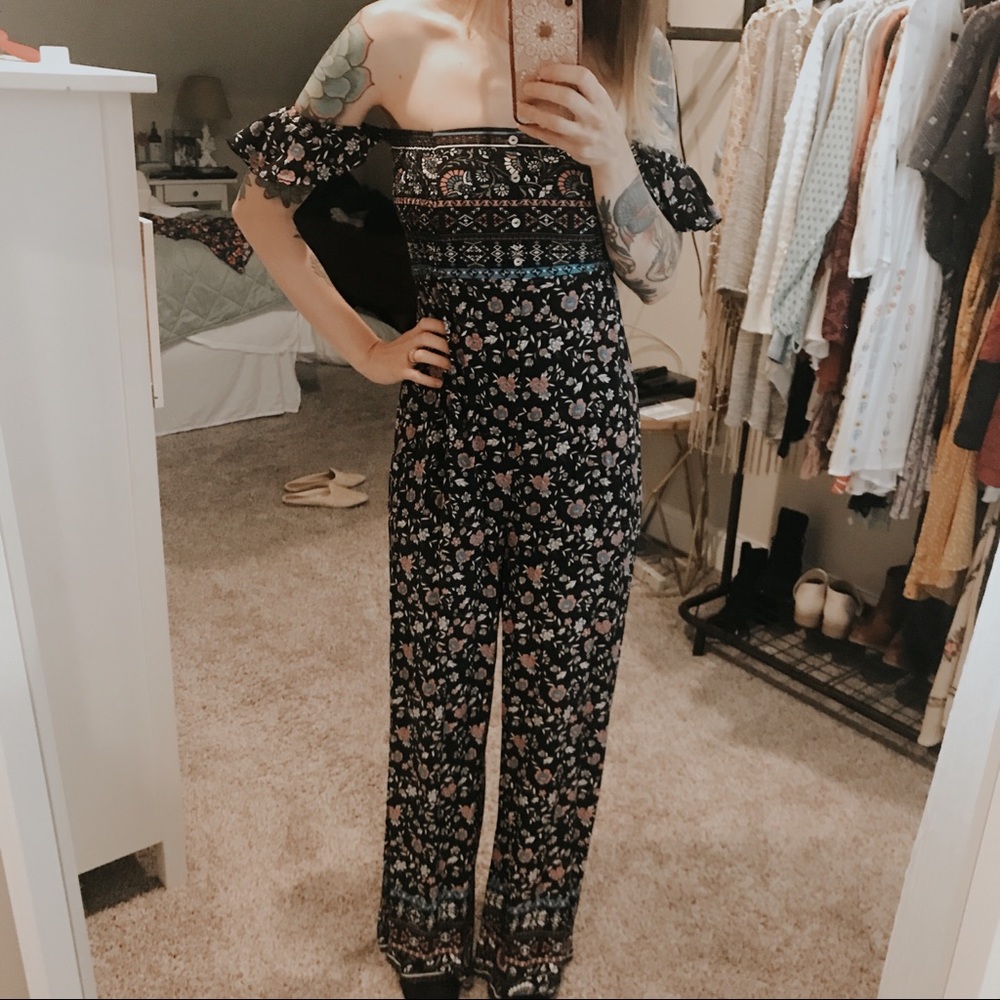 FLYING TOMATO • off the shoulder jumpsuit